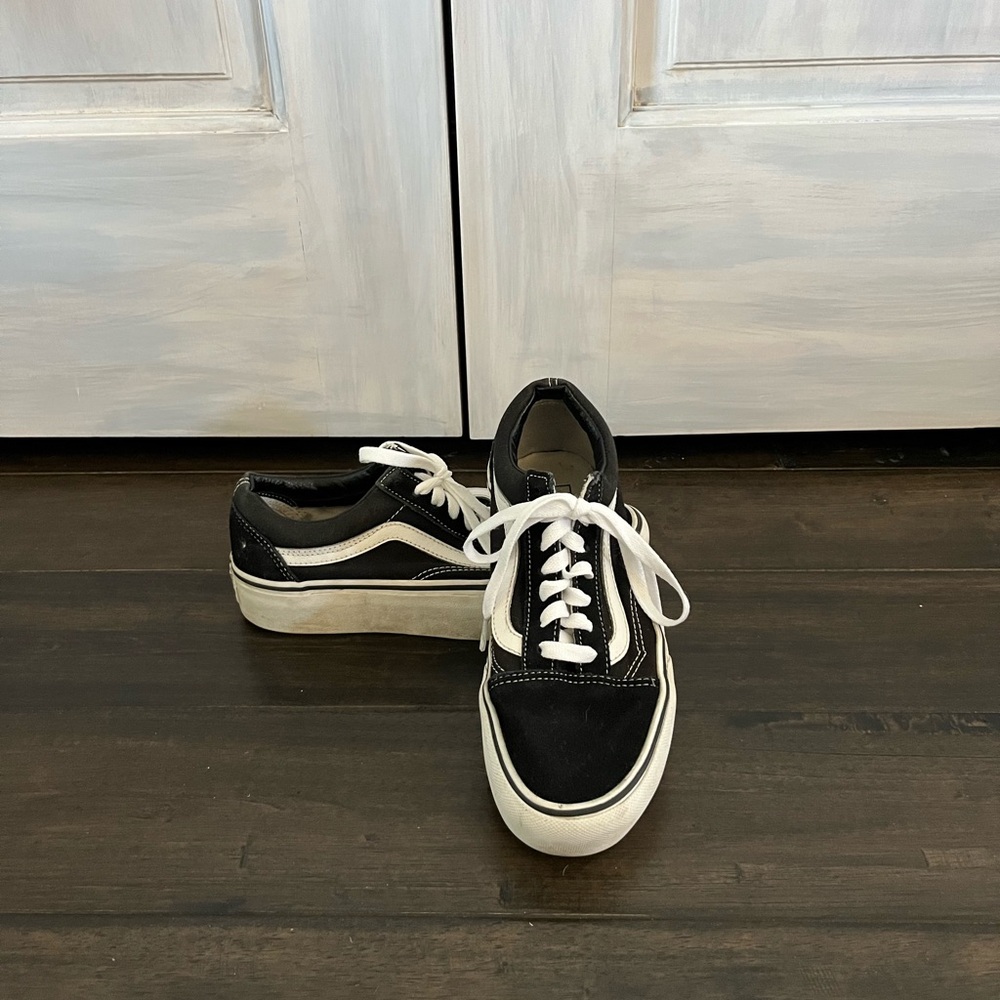 Van’s Sneakers - Women’s Size 7